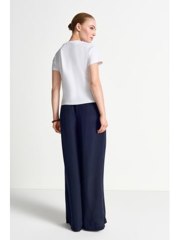 Rich & Royal T-Shirt mit Blumenapplikation in White