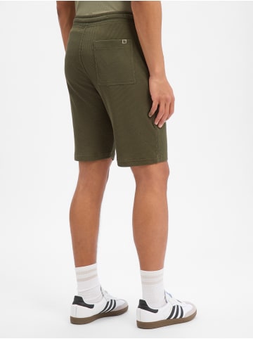 s.Oliver Sweatshorts in oliv