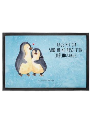 Mr. & Mrs. Panda Fußabstreifer außen Pinguin umarmen mit Spruch in Eisblau
