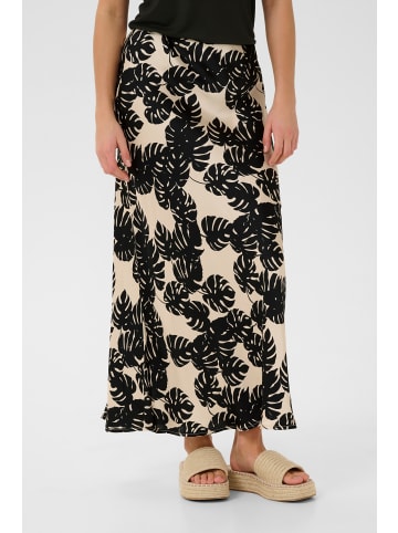 CULTURE Rock CUmiso Fitted in Black Palm Leaves