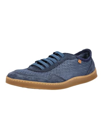 El Naturalista Sneaker in Navy