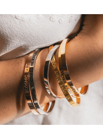 Armreif Be true be you be kind in Gold