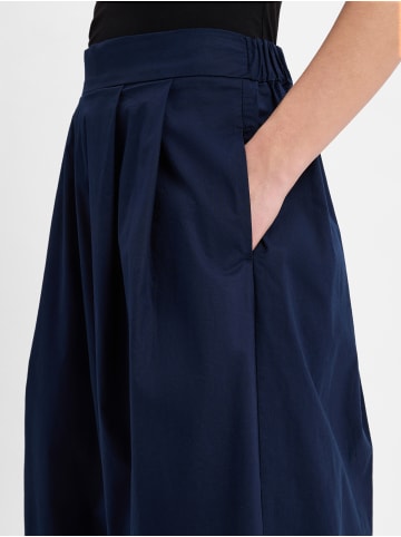 More & More Rock in marine