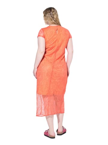 Studio Untold Midikleid in hibiskusrot