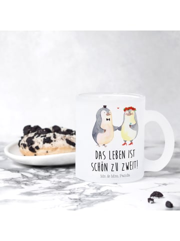 Mr. & Mrs. Panda Becher Glas Pinguin Heirat mit Spruch in Transparent
