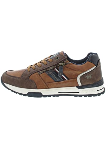 Mustang Sneaker low Braun