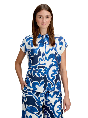 BETTY & CO Hemdbluse mit Print in Weiß/Dunkelblau