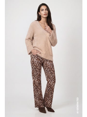 monari Flauschiger Strickpullover mit V-Ausschnitt in Cappuccino