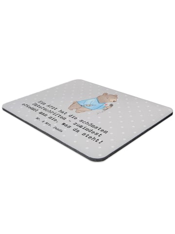 Mr. & Mrs. Panda Mauspad Arzt Unterschrift mit Spruch in Grau Pastell