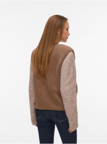 Vero Moda Teddyfell Weste in Fossil