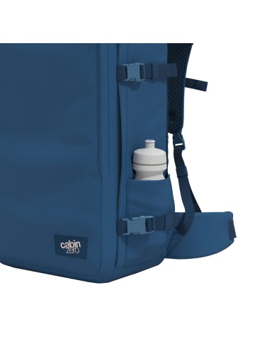 Cabinzero Travel Cabin Bag Classic Pro 42L Rucksack 54 cm Laptopfach in jodphur blue