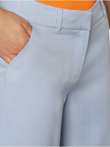 comma Hose in hellblau