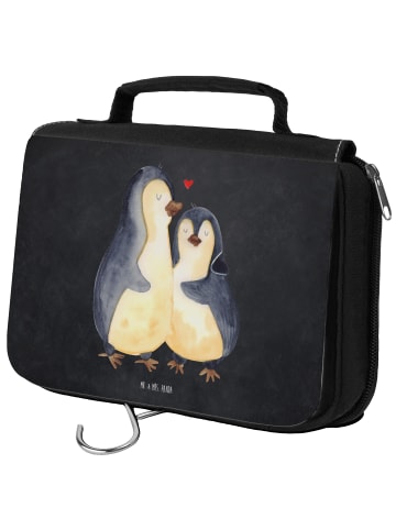 Mr. & Mrs. Panda Kosmetiktasche Pinguin umarmen ohne Spruch in Kreidetafel