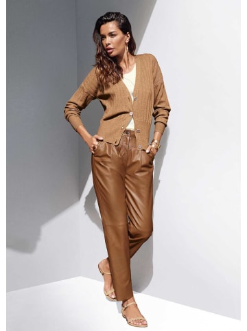 MADELEINE Kurze Strickjacke mit V-Ausschnitt in caramel / melange