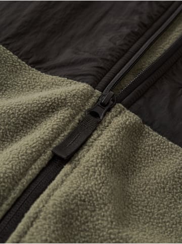 TWO SOON Jacke in Dusty Olive1