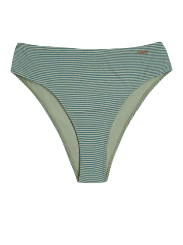 Protest " MIXCELEBESY in Green Baygreen