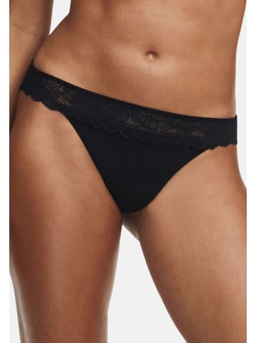 Chantelle Tanga Easy Feel Floral Touch in Schwarz