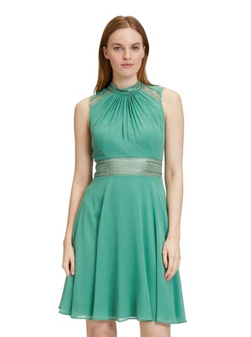 Vera Mont Cocktailkleid mit Spitzeneinsatz in Light Green