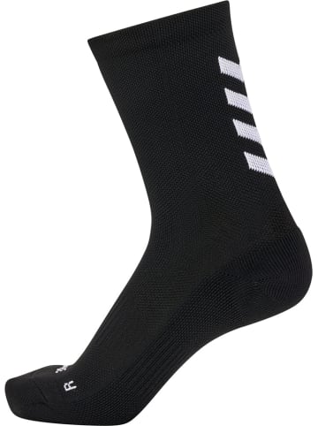 Hummel Sportsocken "Hmlessential Training Socks" in Schwarz