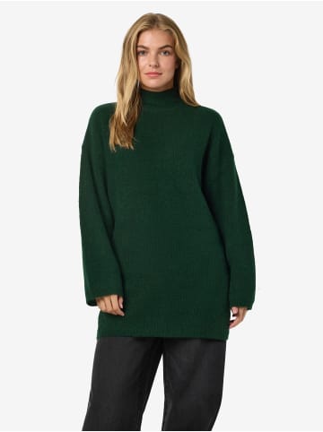 Noisy may Strickpullover in Ponderosa Pine