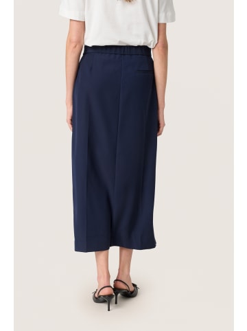 Soaked in Luxury Rock SLCewtona A-shape in Night Sky