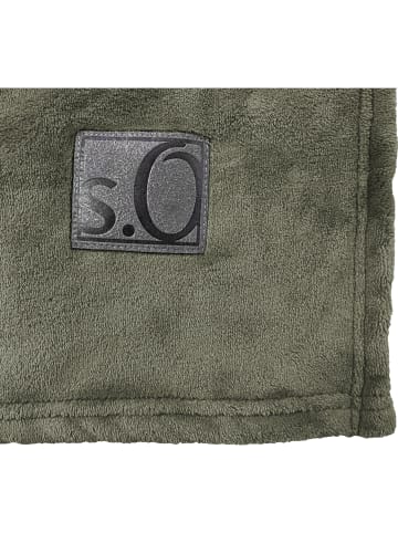 s.Oliver Wohndecke in khaki/oliv