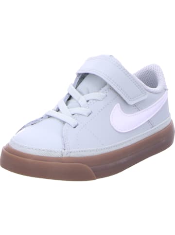Nike Sportschuh in grün