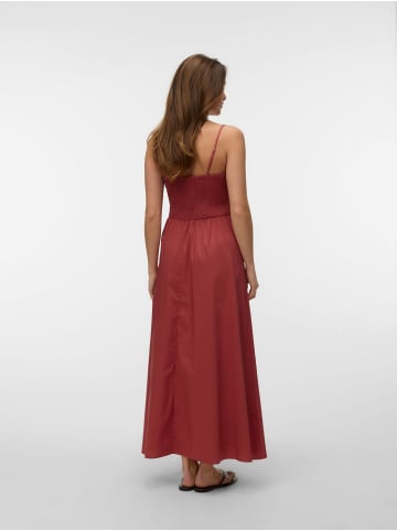 Vero Moda Gesmoktes Kleid in Marsala