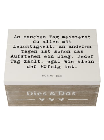 Mr. & Mrs. Panda Kiste Spruch Leichtigkeit im Alltag mit Spruch in Weiß