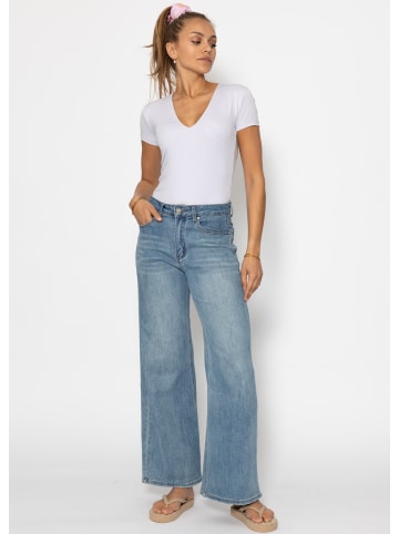 SASSYCLASSY Kurzarm Body mit V-Ausschnitt in Flieder