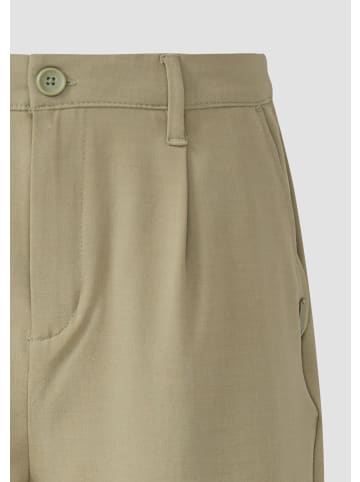 QS Hose kurz in Olive