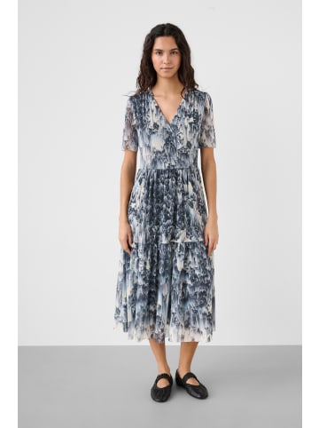 Soaked in Luxury Jerseykleid SLAldora Feminine Form in Dark Navy Landscape Print