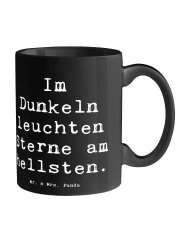 Mr. & Mrs. Panda Tasse Spruch Angst vor Dunkelheit überwinden mi... in Schwarz