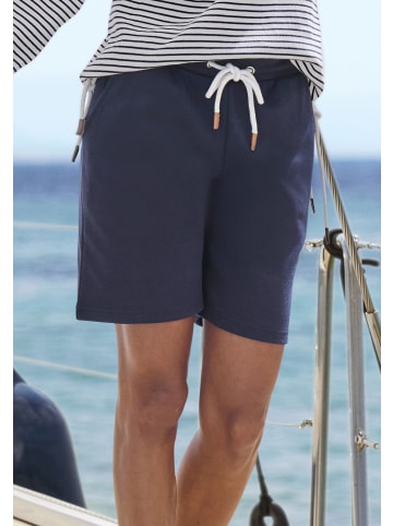 H.I.S Bermudas in marine