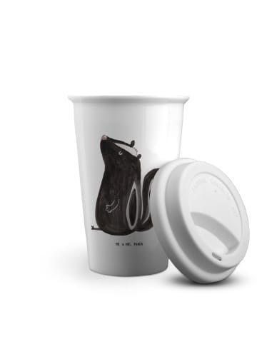 Mr. & Mrs. Panda Thermobecher Stinktier Sitzen ohne Spruch in Weiß