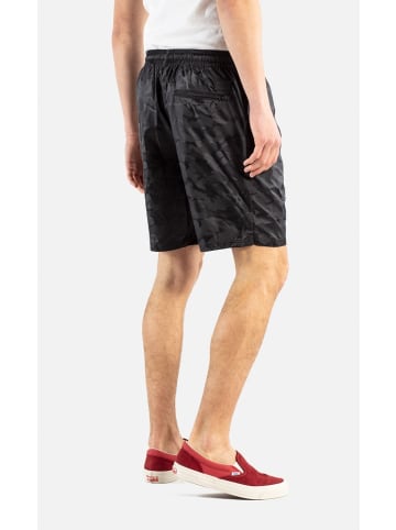 Reell Short "Tech Zip Short" in Schwarz