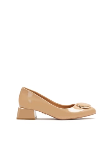 Kazar Pumps in Beige