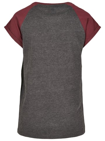 Urban Classics Urban Classics in charcoal/redwine