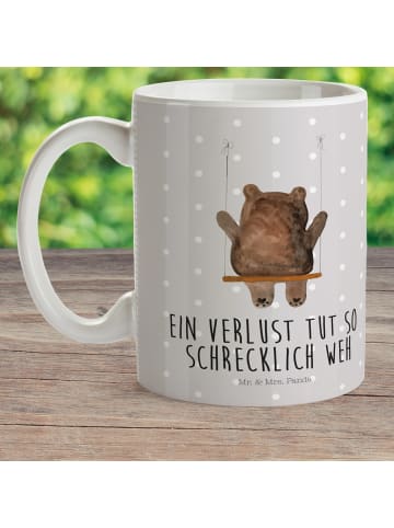 Mr. & Mrs. Panda Kindertasse Bär Schaukel mit Spruch in Grau Pastell