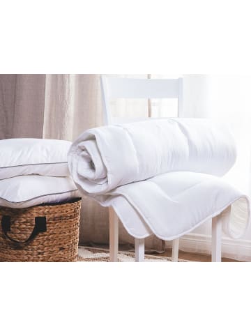 Beliani Bettdecke LEMBERG in Weiß - (W) 200 x (H) 1 x (L) 220 cm