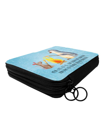 Mr. & Mrs. Panda Bleistiftetui Pinguin Lagerfeuer mit Spruch in Eisblau