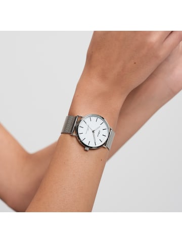 s.Oliver Armbanduhr Classic Mesh Large in silber