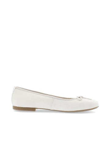 Bianco Ballerinas in Off White