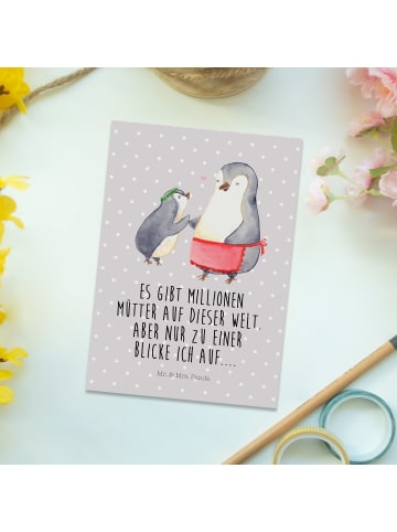 Mr. & Mrs. Panda Postkarte Pinguin mit Kind mit Spruch in Grau Pastell