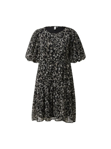 Q/S designed by Kleid in Schwarz