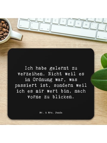 Mr. & Mrs. Panda Mauspad Spruch Vergebung und Neubeginn mit Spruch in Schwarz