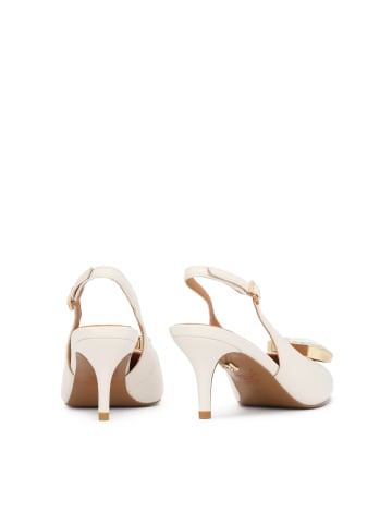 Kazar Pumps in Creme