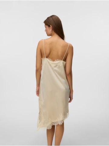 Vero Moda Asymmetrisches Kleid in Fog