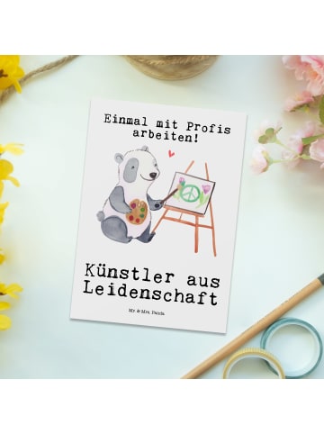 Mr. & Mrs. Panda Postkarte Künstler Leidenschaft mit Spruch in Weiß