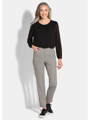 GOLDNER Kurzgröße:  Slim Fit Printhose mit hohem Bund in beige / schwarz / gemustert